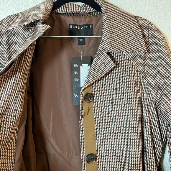 NWT Bernardo Houndstooth Trench Coat with Hidden buttons and belt size Small - Picture 5 of 10